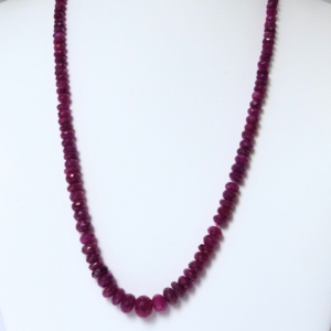 Collier en chute rubis