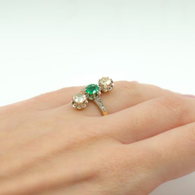 BAGUE EN PLATINE DIAMANTS ET ÉMERAUDE – Image 5
