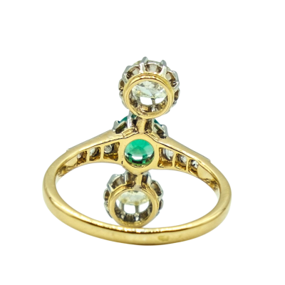 BAGUE EN PLATINE DIAMANTS ET ÉMERAUDE – Image 3