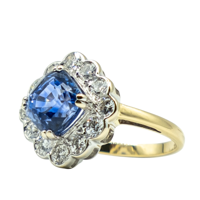 BAGUE EN OR JAUNE ET BLANC AVEC SAPHIR ET DIAMANTS – Image 4
