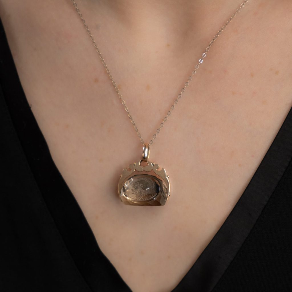 PENDENTIF EN QUARTZ FUMÉ