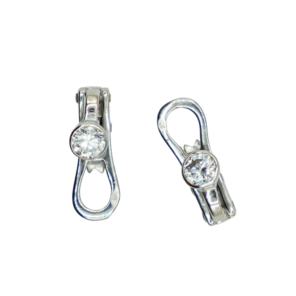 BOUCLES D'OREILLES CLIPS EN OR GRIS ET DIAMANTS