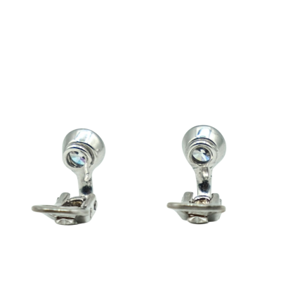BOUCLES D'OREILLES CLIPS EN OR GRIS ET DIAMANTS – Image 2