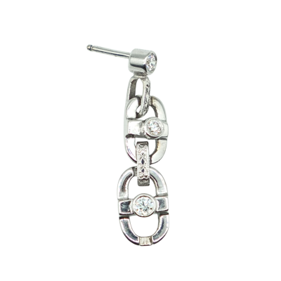 BOUCLES D'OREILLES EN OR GRIS ET DIAMANTS
