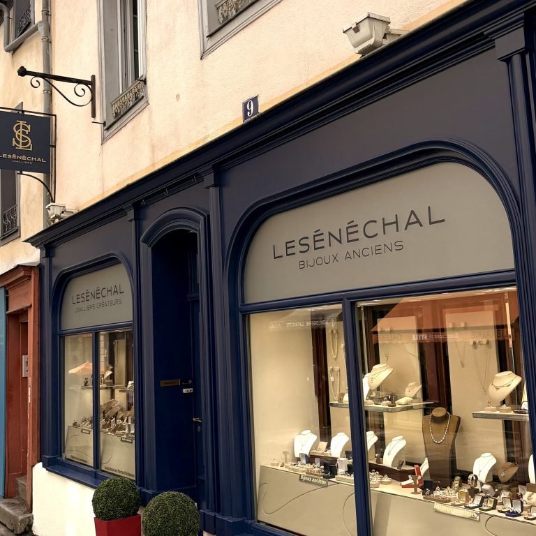 LESENECHAL FACADE