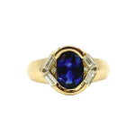 BAGUE EN OR JAUNE AVEC SAPHIR CENTRAL ET DIAMANTS BAGUETTE