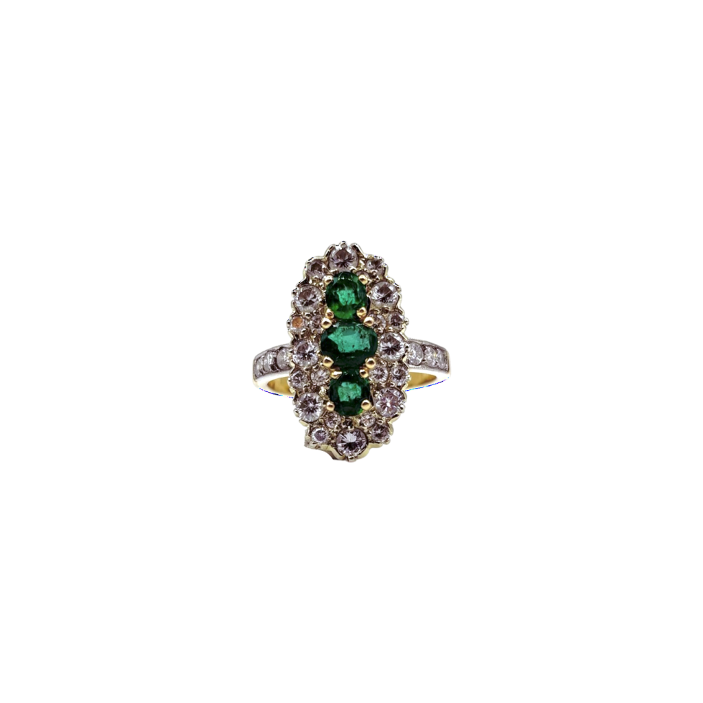 BAGUE MARQUISE ANCIENNE EN OR JAUNE SERTIE TROIS ÉMERAUDES ET DIAMANTS