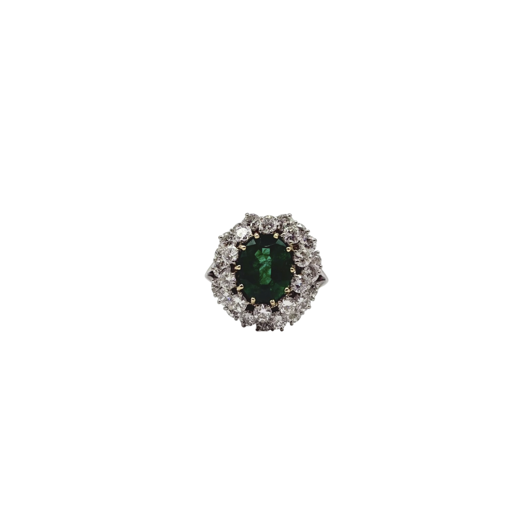 BAGUE EN OR BLANC ENTOURAGE 30 DIAMANTS ET ÉMERAUDE CENTRAL